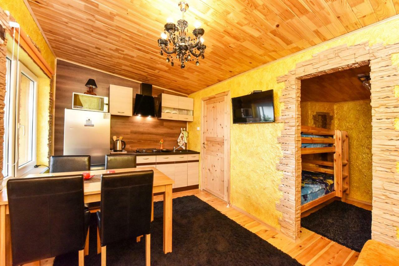 ונטספילס Zelta Pirts Guest House מראה חיצוני תמונה